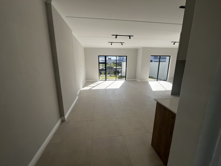 3 Bedroom Property for Sale in Sandown Western Cape